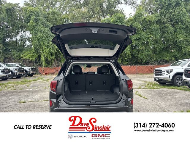GMC Terrain Vehicle Full-screen Gallery Image 24
