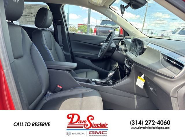 Buick Encore GX Vehicle Full-screen Gallery Image 23