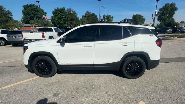 GMC Terrain Vehicle Full-screen Gallery Image 06