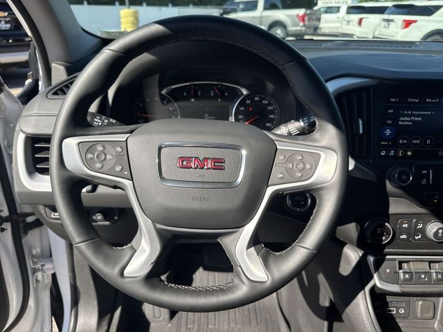 GMC Terrain Vehicle Full-screen Gallery Image 14