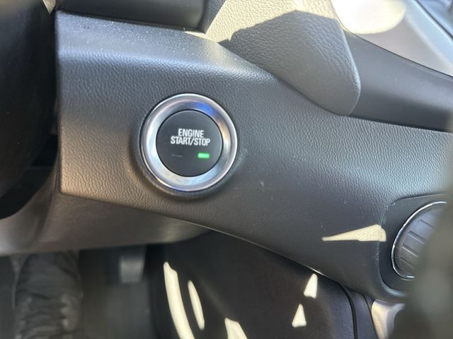 GMC Terrain Vehicle Full-screen Gallery Image 21