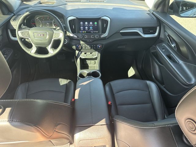 GMC Terrain Vehicle Full-screen Gallery Image 24