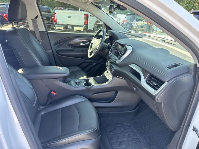 GMC Terrain Vehicle Full-screen Gallery Image 32