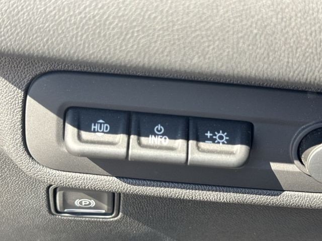 GMC Terrain Vehicle Full-screen Gallery Image 38