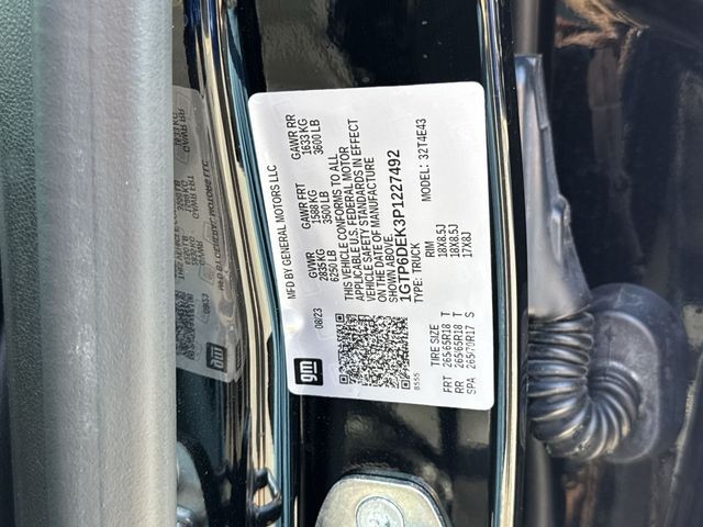 GMC Canyon Vehicle Full-screen Gallery Image 38