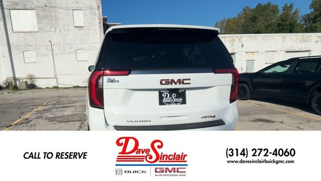GMC Yukon XL Vehicle Full-screen Gallery Image 08