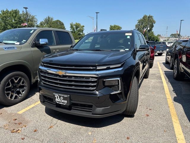 Chevrolet Traverse Vehicle Full-screen Gallery Image 03