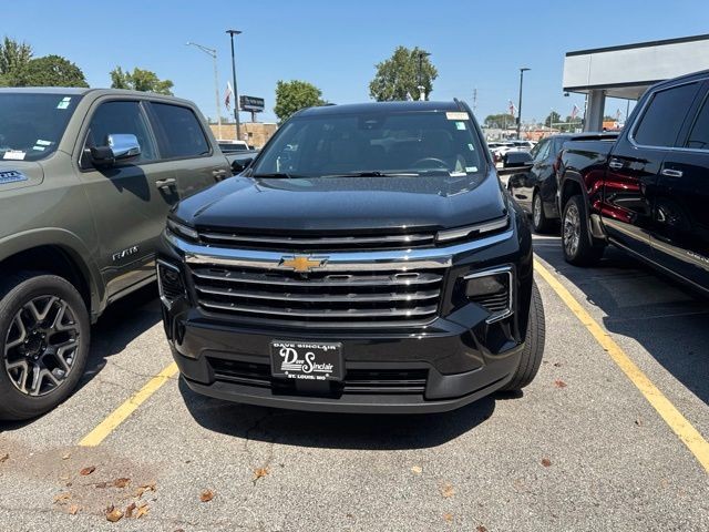 Chevrolet Traverse Vehicle Full-screen Gallery Image 05