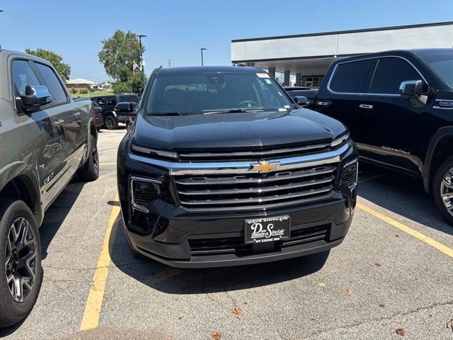 Chevrolet Traverse Vehicle Full-screen Gallery Image 07