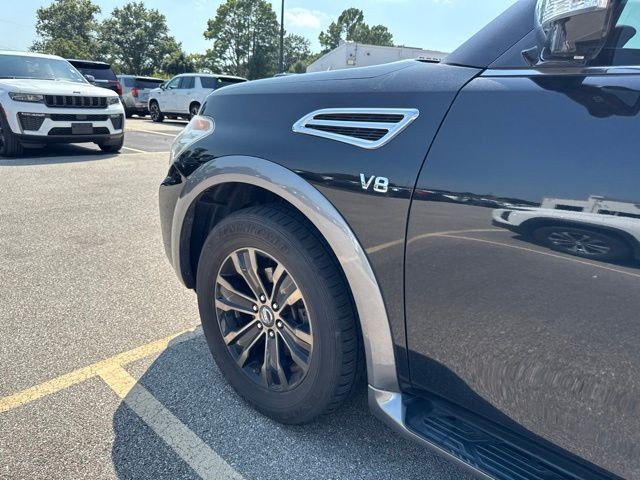 Nissan Armada Vehicle Full-screen Gallery Image 11