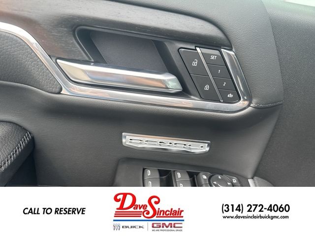 GMC Sierra 1500 Vehicle Full-screen Gallery Image 13