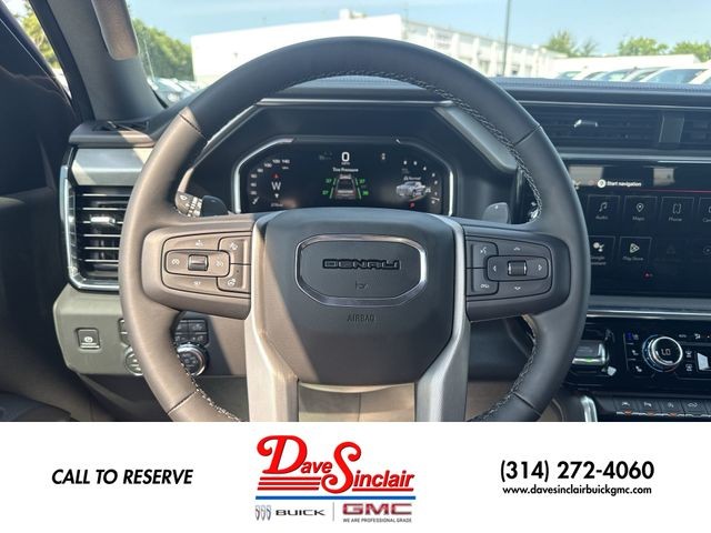 GMC Sierra 1500 Vehicle Full-screen Gallery Image 14