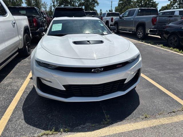 Chevrolet Camaro Vehicle Full-screen Gallery Image 03