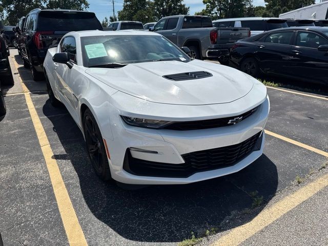 Chevrolet Camaro Vehicle Full-screen Gallery Image 05