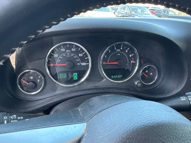 Jeep Wrangler Unlimited Vehicle Full-screen Gallery Image 11