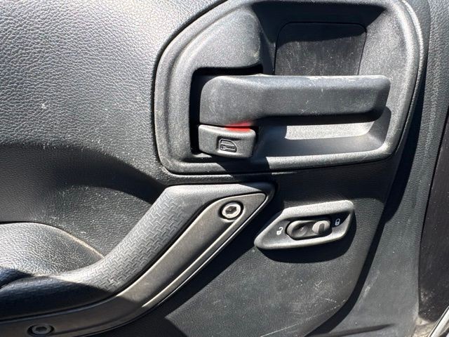 Jeep Wrangler Unlimited Vehicle Full-screen Gallery Image 18