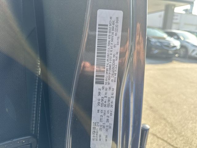 Jeep Wrangler Unlimited Vehicle Full-screen Gallery Image 34