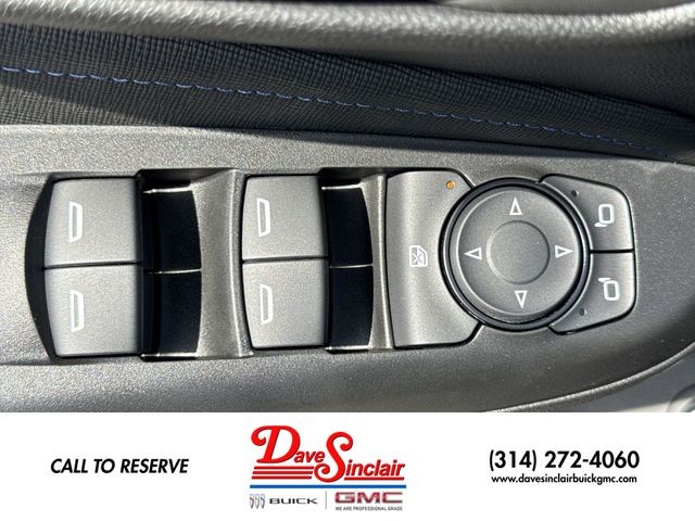 Buick Envista Vehicle Full-screen Gallery Image 13
