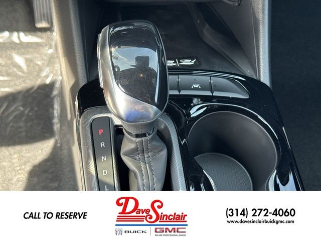 Buick Envista Vehicle Full-screen Gallery Image 19