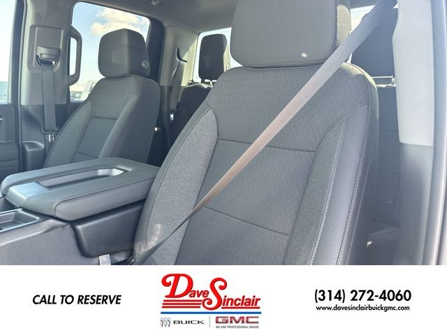 GMC Sierra 2500HD Vehicle Full-screen Gallery Image 11