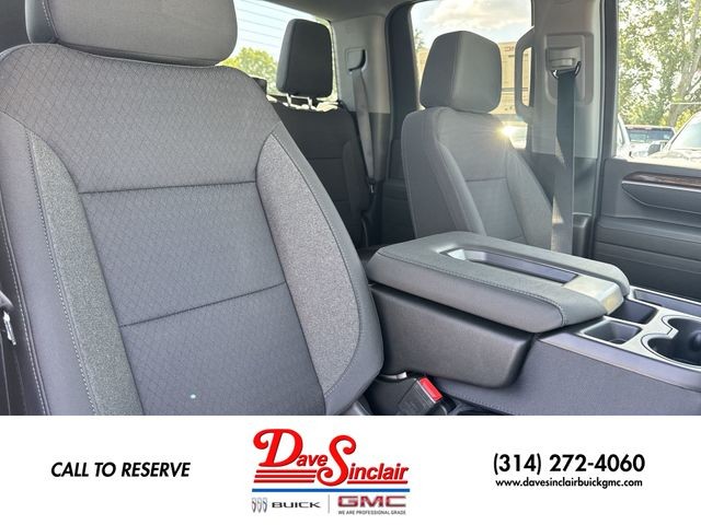 GMC Sierra 2500HD Vehicle Full-screen Gallery Image 24
