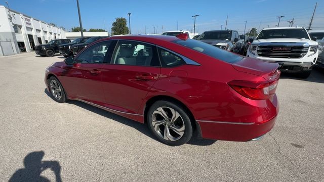 Honda Accord Sedan Vehicle Full-screen Gallery Image 09