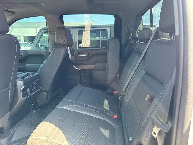 GMC Sierra 1500 Vehicle Full-screen Gallery Image 13