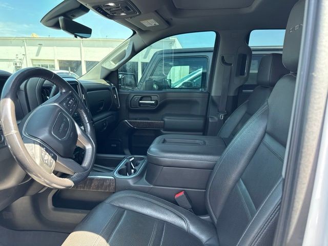 GMC Sierra 1500 Vehicle Full-screen Gallery Image 14
