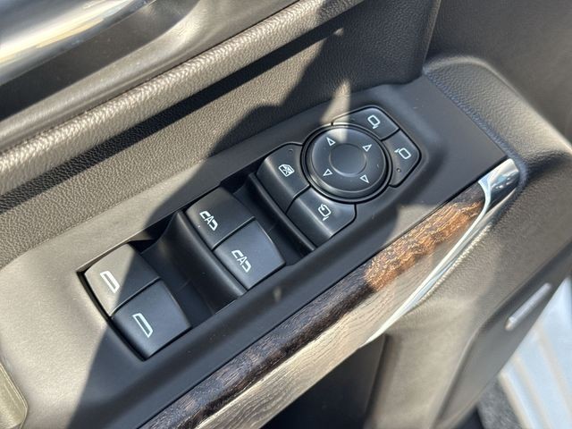 GMC Sierra 1500 Vehicle Full-screen Gallery Image 28