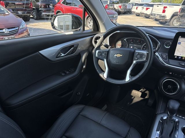 Chevrolet Blazer Vehicle Full-screen Gallery Image 13
