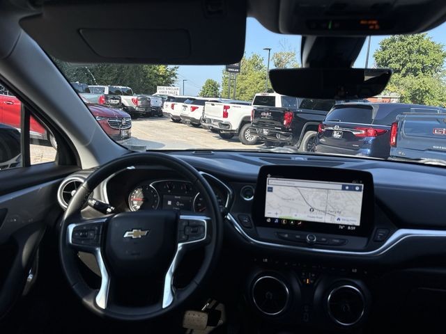 Chevrolet Blazer Vehicle Full-screen Gallery Image 14
