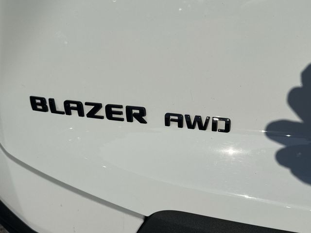 Chevrolet Blazer Vehicle Full-screen Gallery Image 43