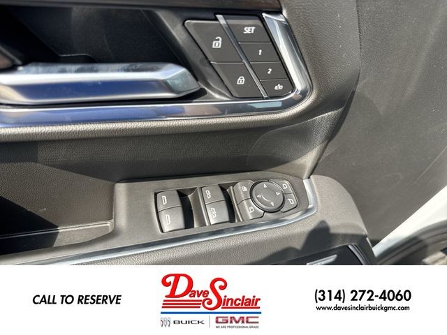 GMC Sierra 1500 Vehicle Full-screen Gallery Image 13