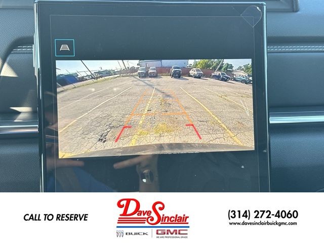 GMC Terrain Vehicle Full-screen Gallery Image 17