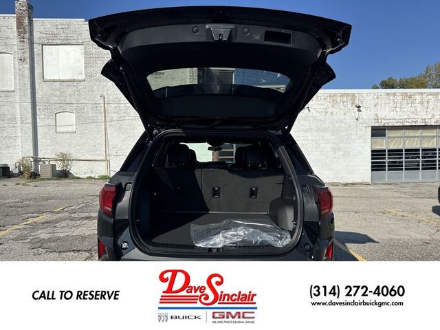 GMC Terrain Vehicle Full-screen Gallery Image 23