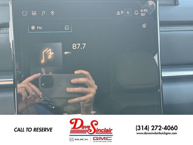 GMC Terrain Vehicle Full-screen Gallery Image 16