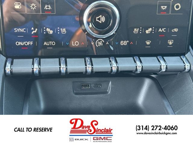 GMC Terrain Vehicle Full-screen Gallery Image 19