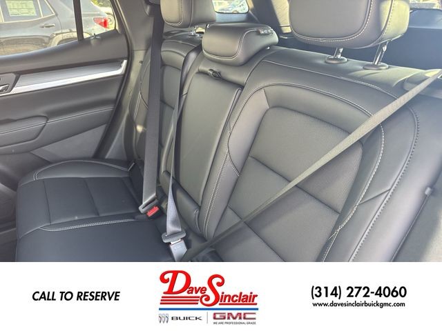 GMC Terrain Vehicle Full-screen Gallery Image 22