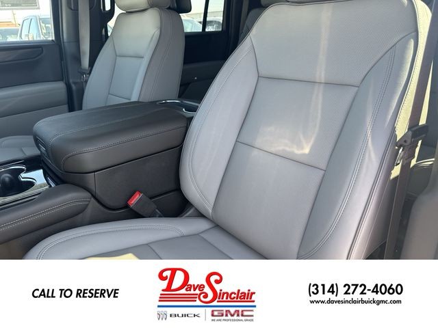 GMC Yukon XL Vehicle Full-screen Gallery Image 11
