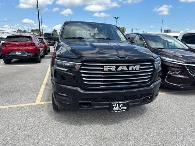 Ram 1500 Vehicle Full-screen Gallery Image 06