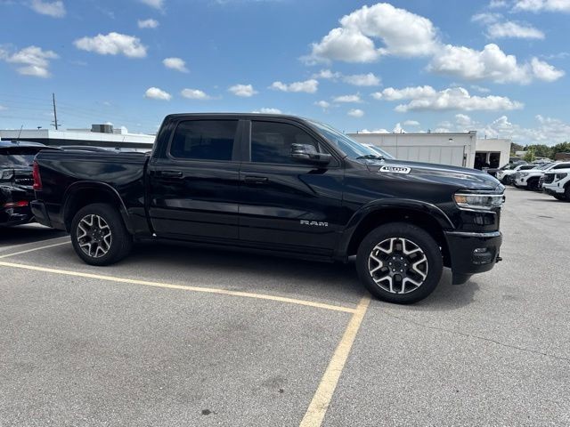 Ram 1500 Vehicle Full-screen Gallery Image 11