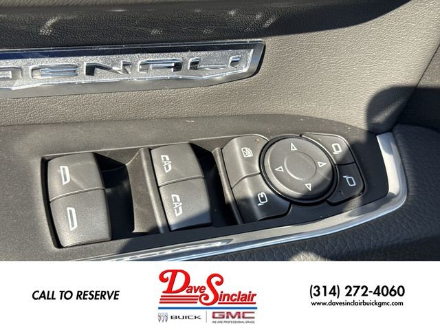 GMC Sierra 1500 Vehicle Full-screen Gallery Image 13