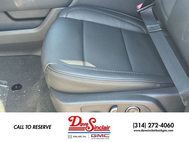 GMC Sierra 1500 Vehicle Full-screen Gallery Image 12