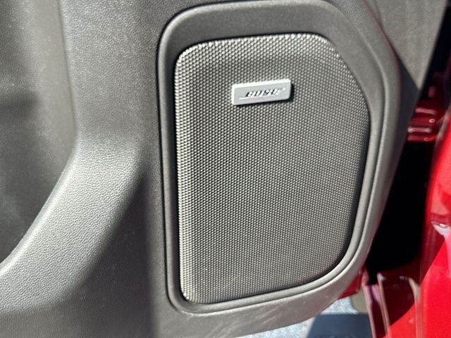 GMC Sierra 1500 Limited Vehicle Full-screen Gallery Image 29