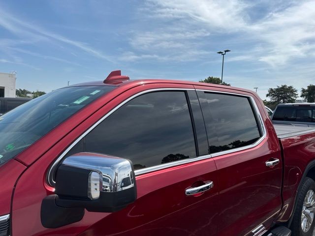 GMC Sierra 1500 Vehicle Full-screen Gallery Image 15