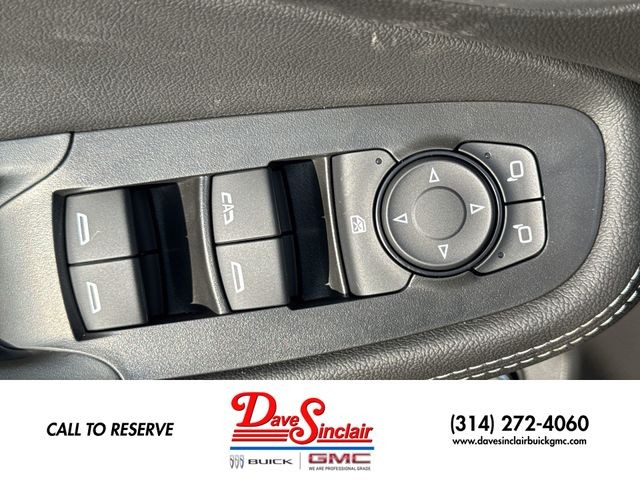 Buick Encore GX Vehicle Full-screen Gallery Image 13