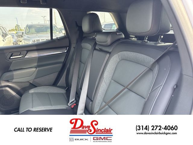 GMC Terrain Vehicle Full-screen Gallery Image 22