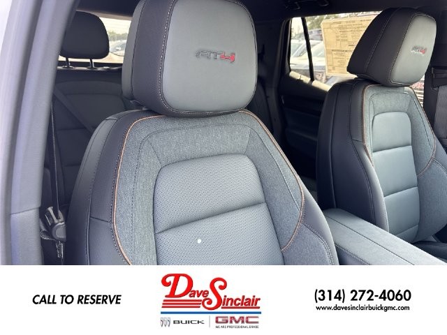GMC Terrain Vehicle Full-screen Gallery Image 24