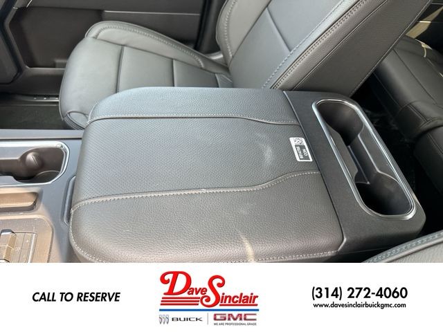 GMC Sierra 1500 Vehicle Full-screen Gallery Image 21