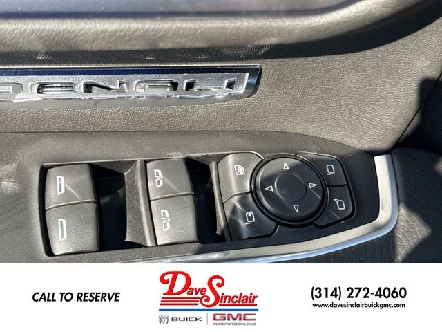 GMC Sierra 1500 Vehicle Full-screen Gallery Image 13